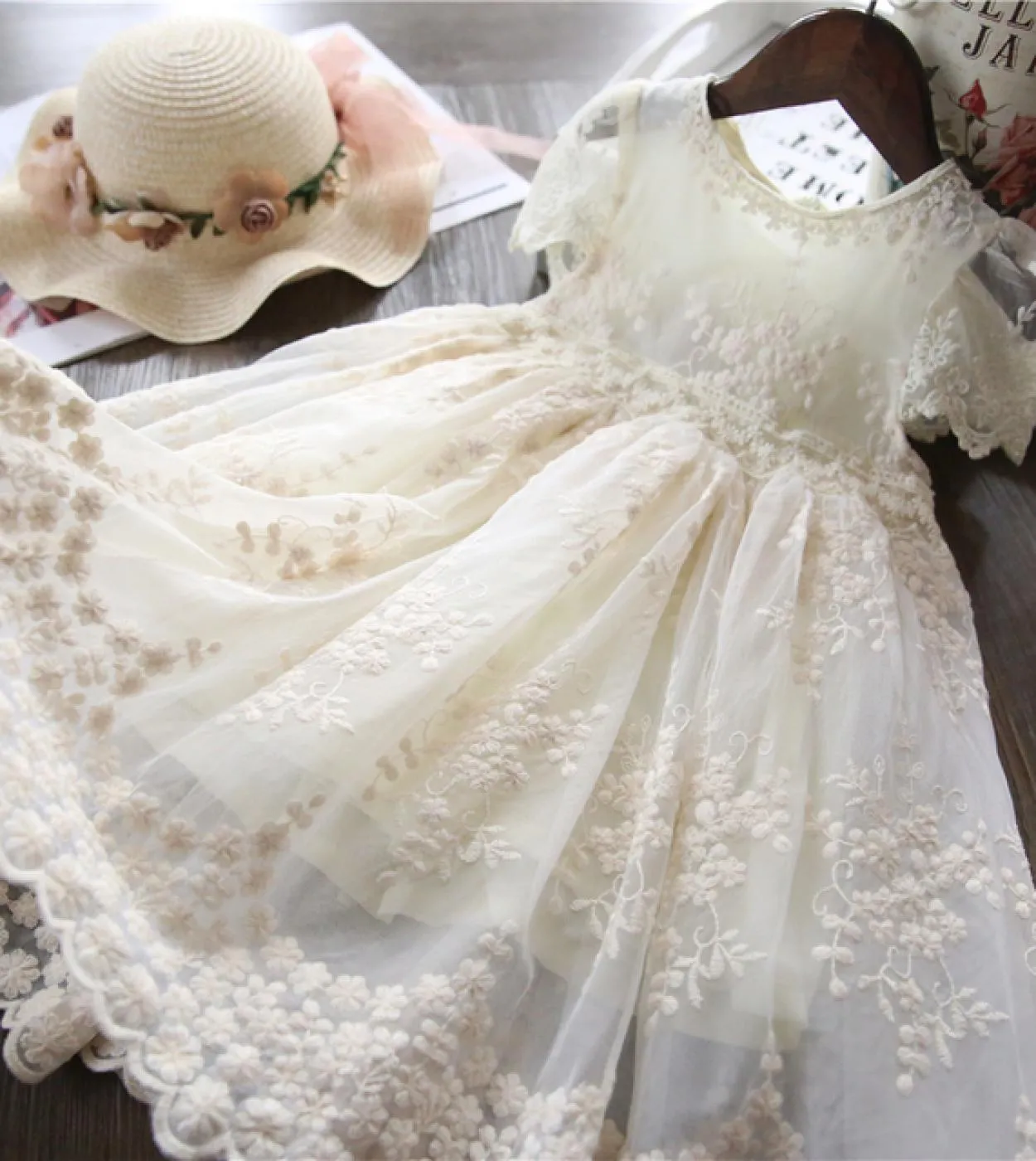 38t Abito estivo elegante in pizzo con fiori per ragazza Principessa Abito da sposa per feste Cerimonia Abito da ballo Comunione