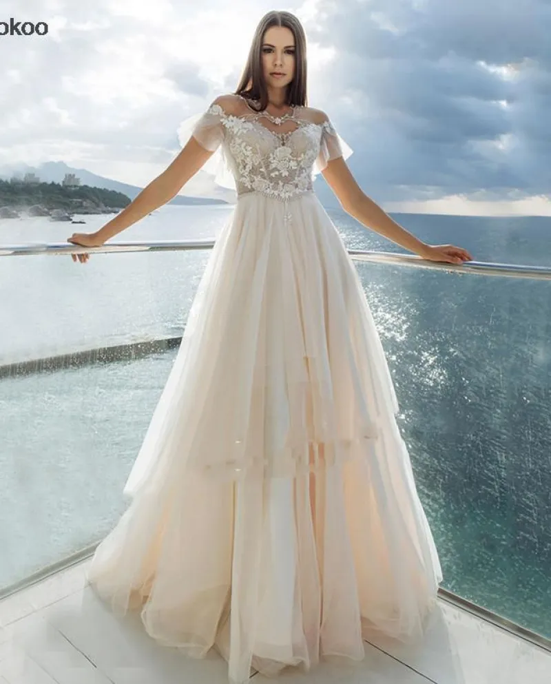 Abito da sposa in tulle a una linea squisita applique con bottoni sul retro