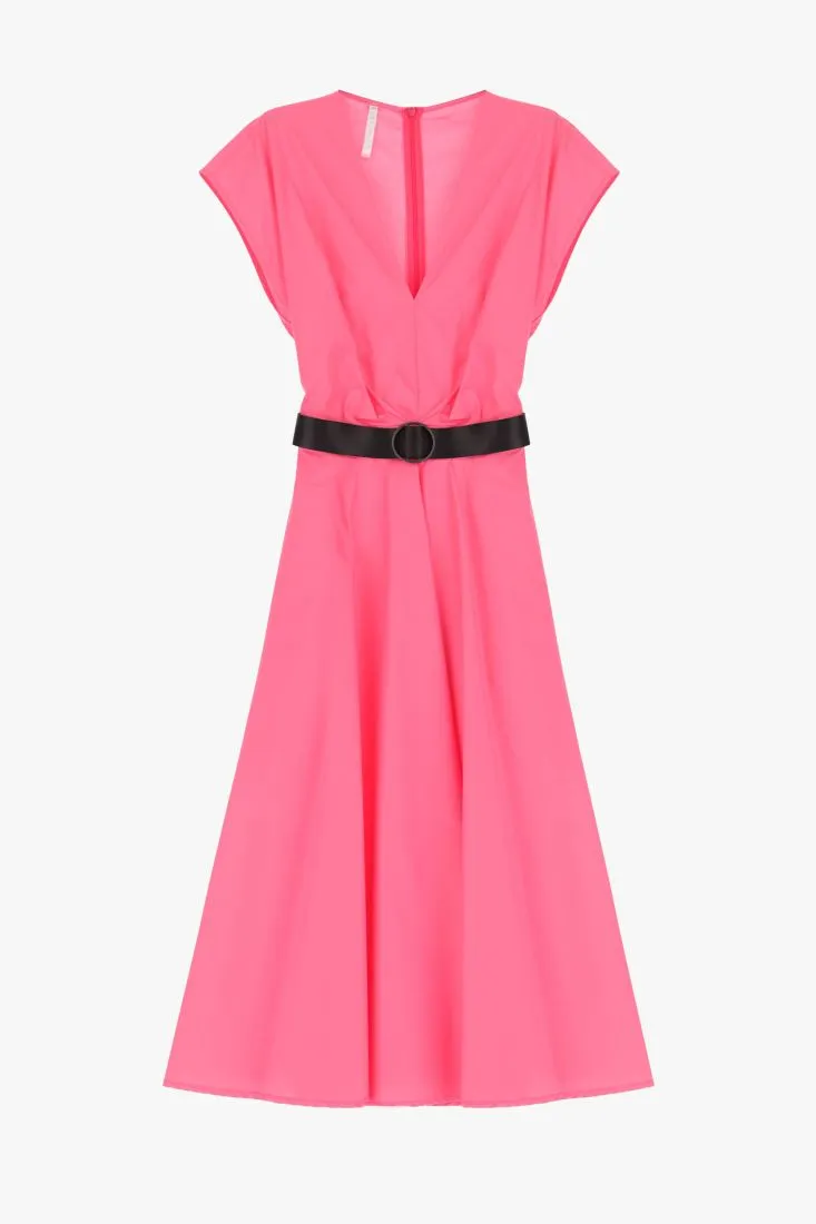 Abito midi monocolour con scollo a V e cintura a contrasto
