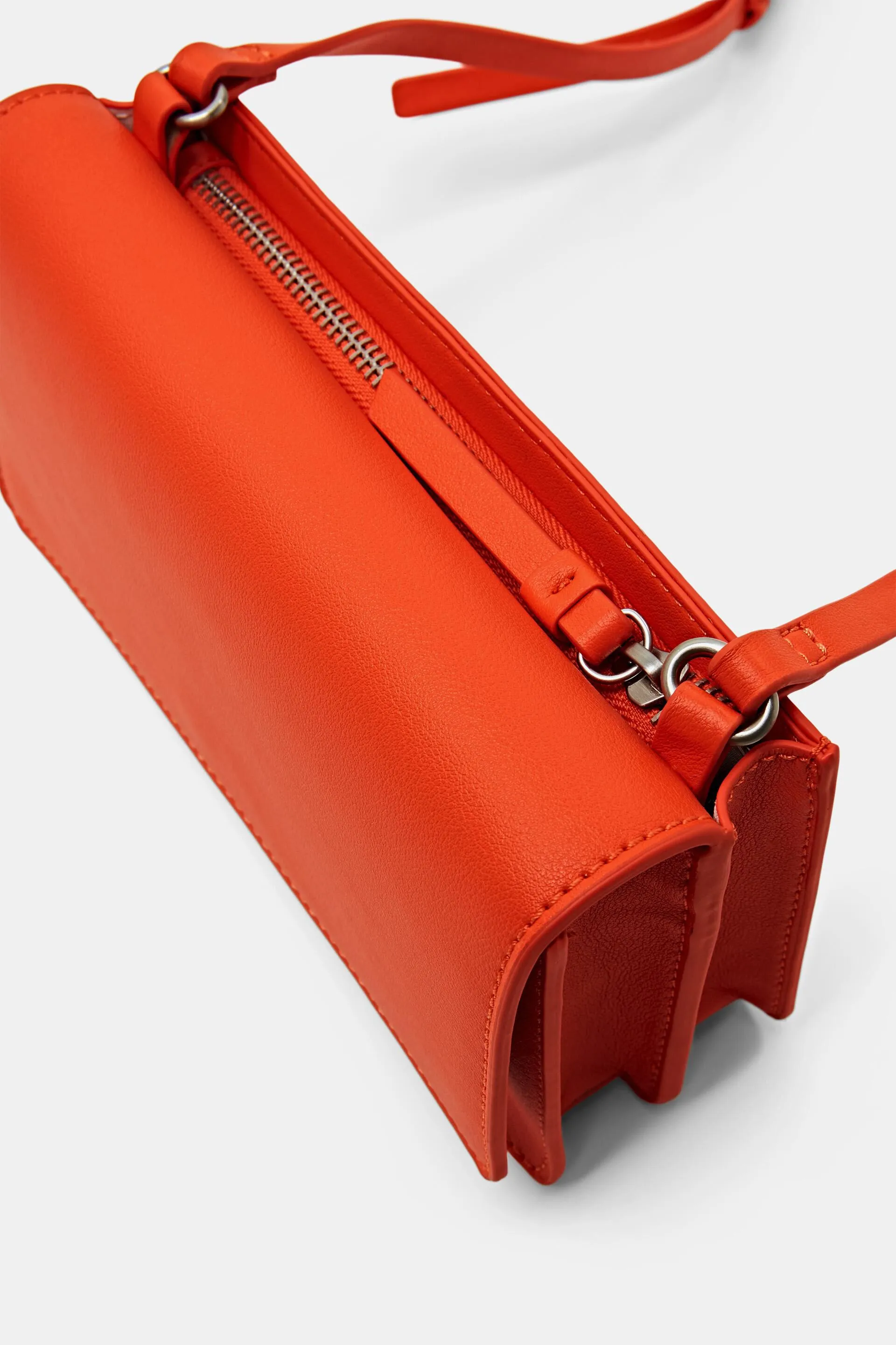 Borsa a tracolla con patta