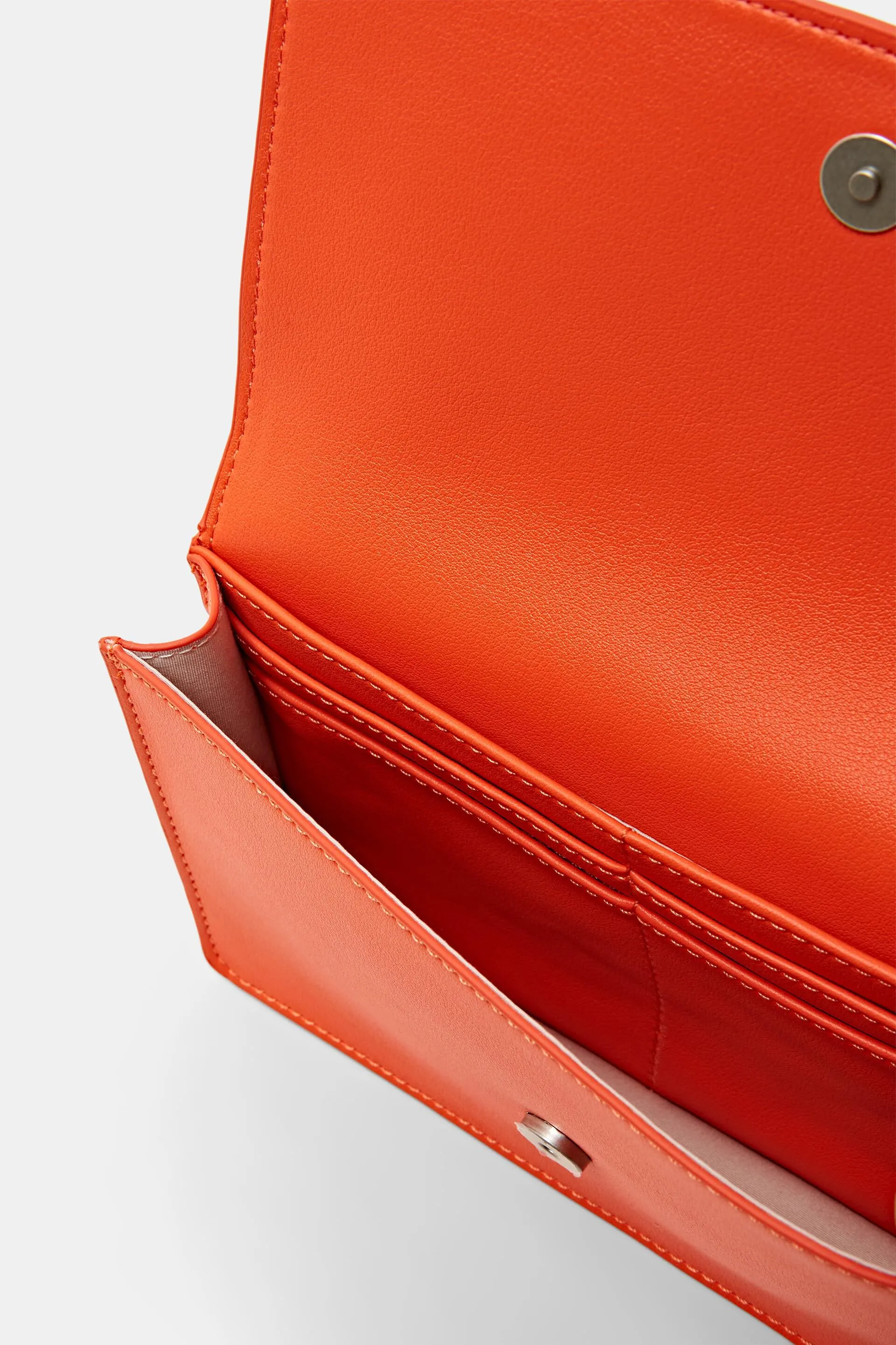 Borsa a tracolla con patta