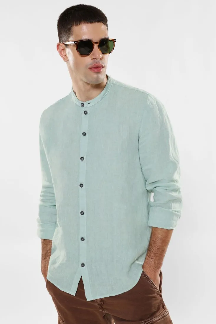Camicia in lino con bottoni a contrasto