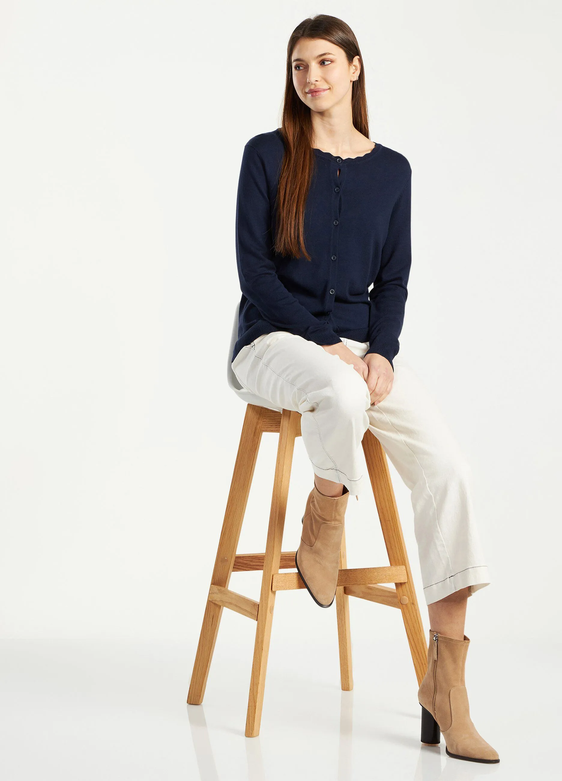 Cardigan con scollo ondulato donna