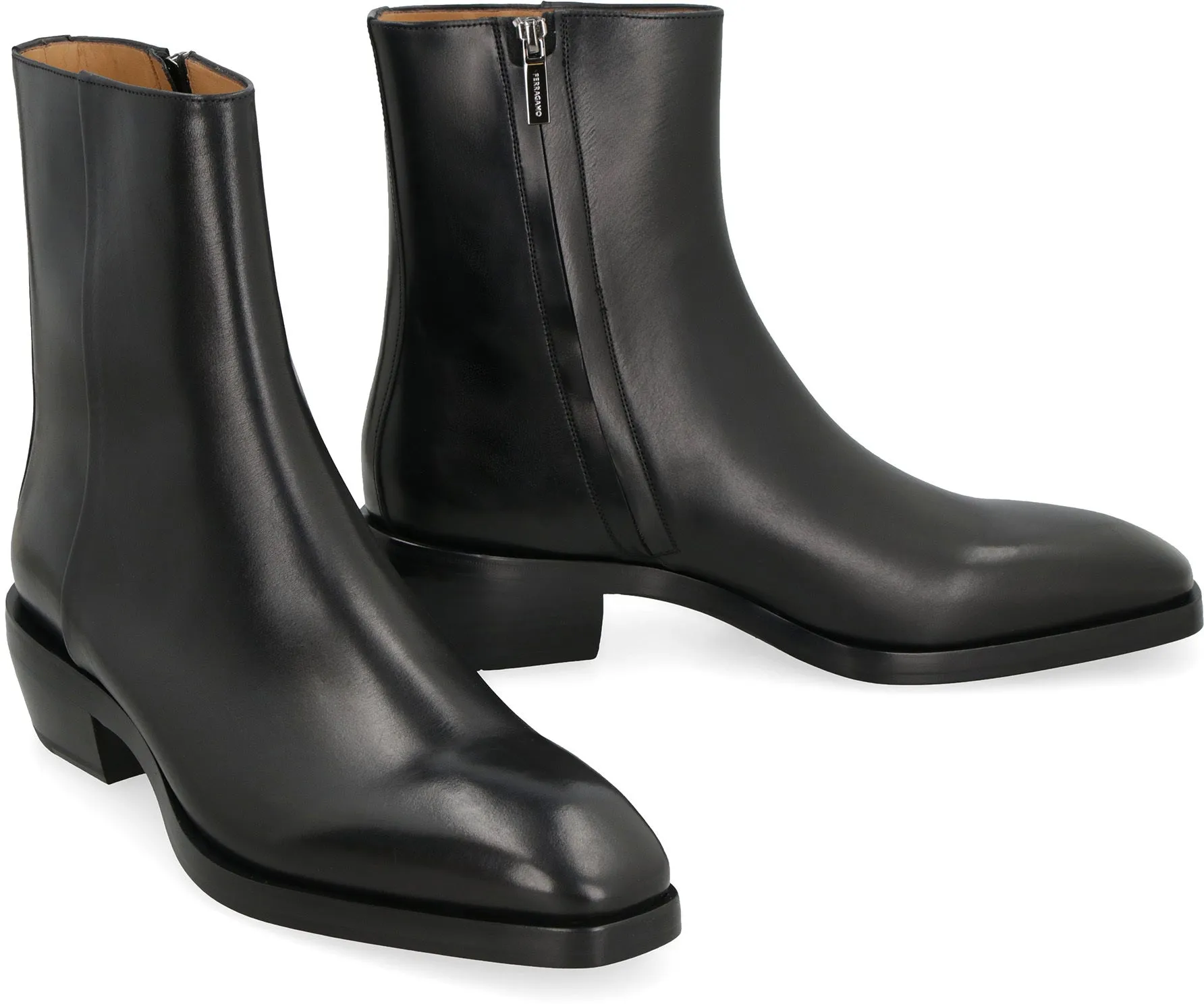 FERRAGAMO Stivaletti in pelle