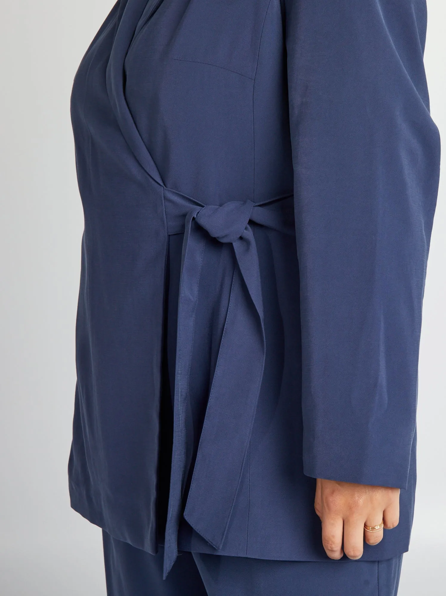 Giacca da tailleur con cintura - BLU