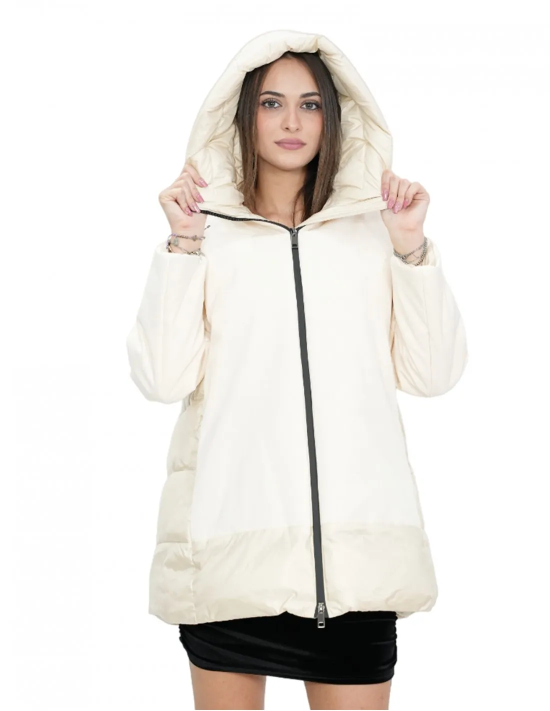 Giacca piumino beige 54 con cappuccio chiusura zip tasche esterne 