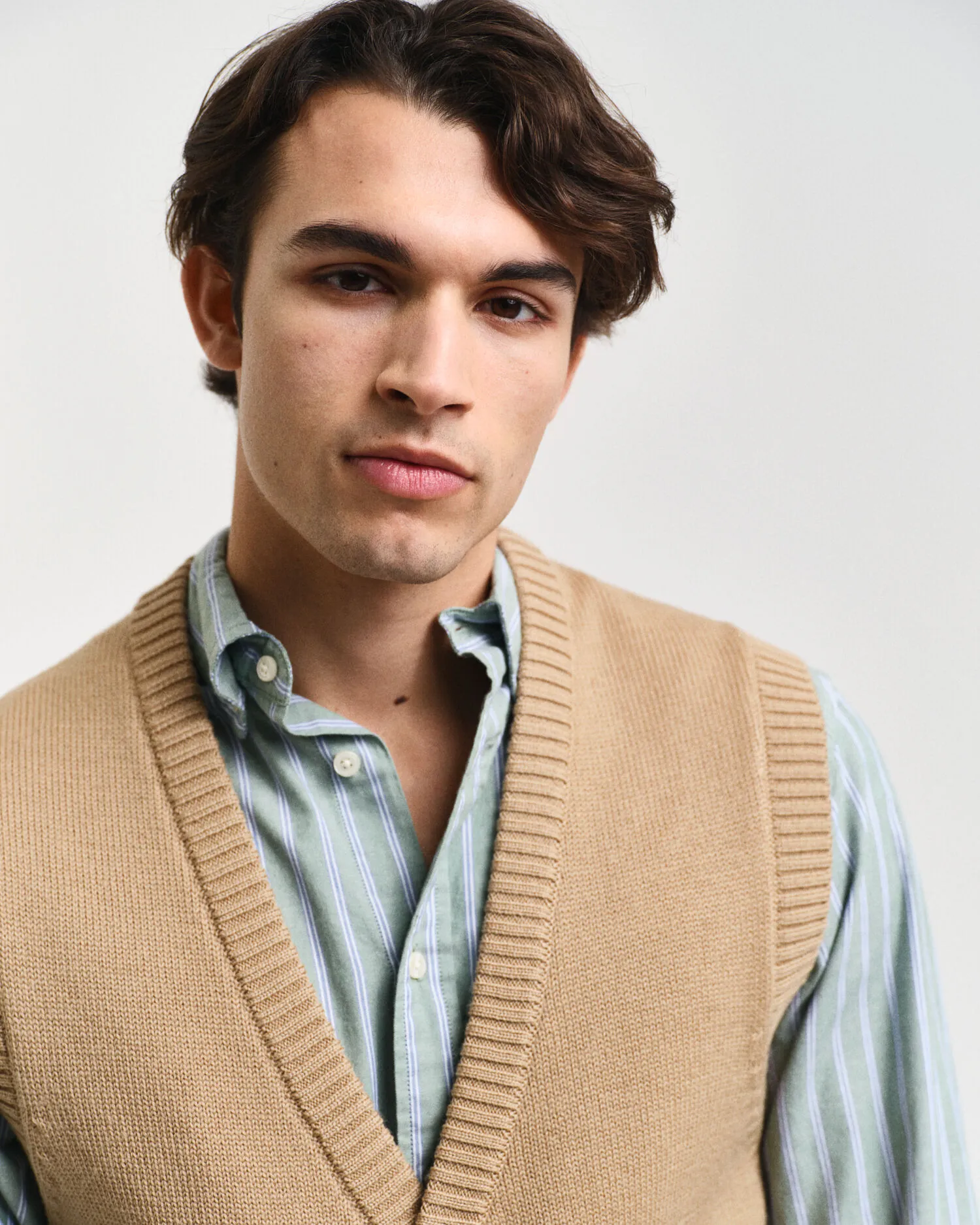 Gilet in lana con bottoni    