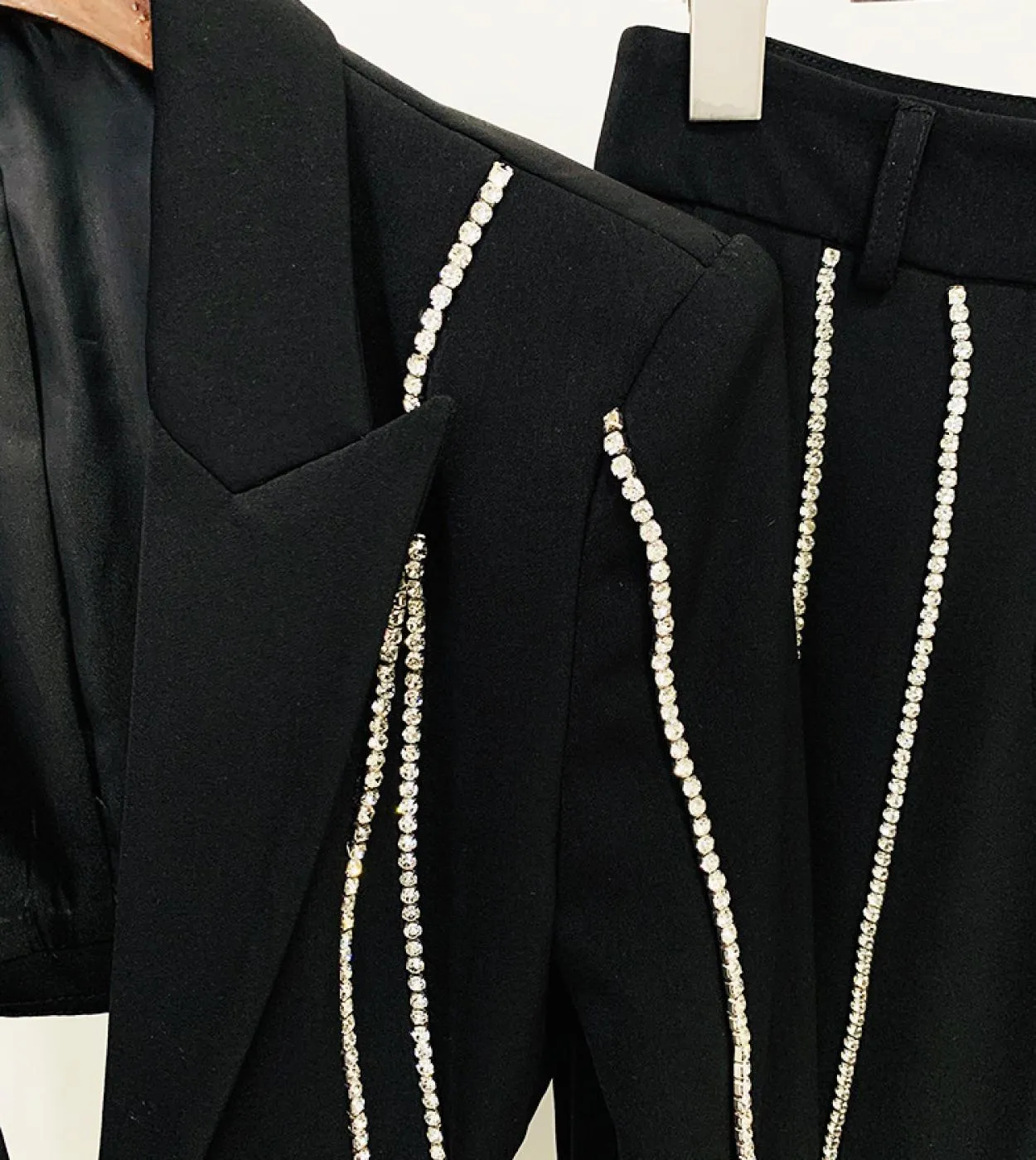 Moda Scava Fuori Tailleur pantalone Diamanti Catena Blazer Suit Donna Matrimonio Pantaloni svasati neri Due pezzi Giacca con per