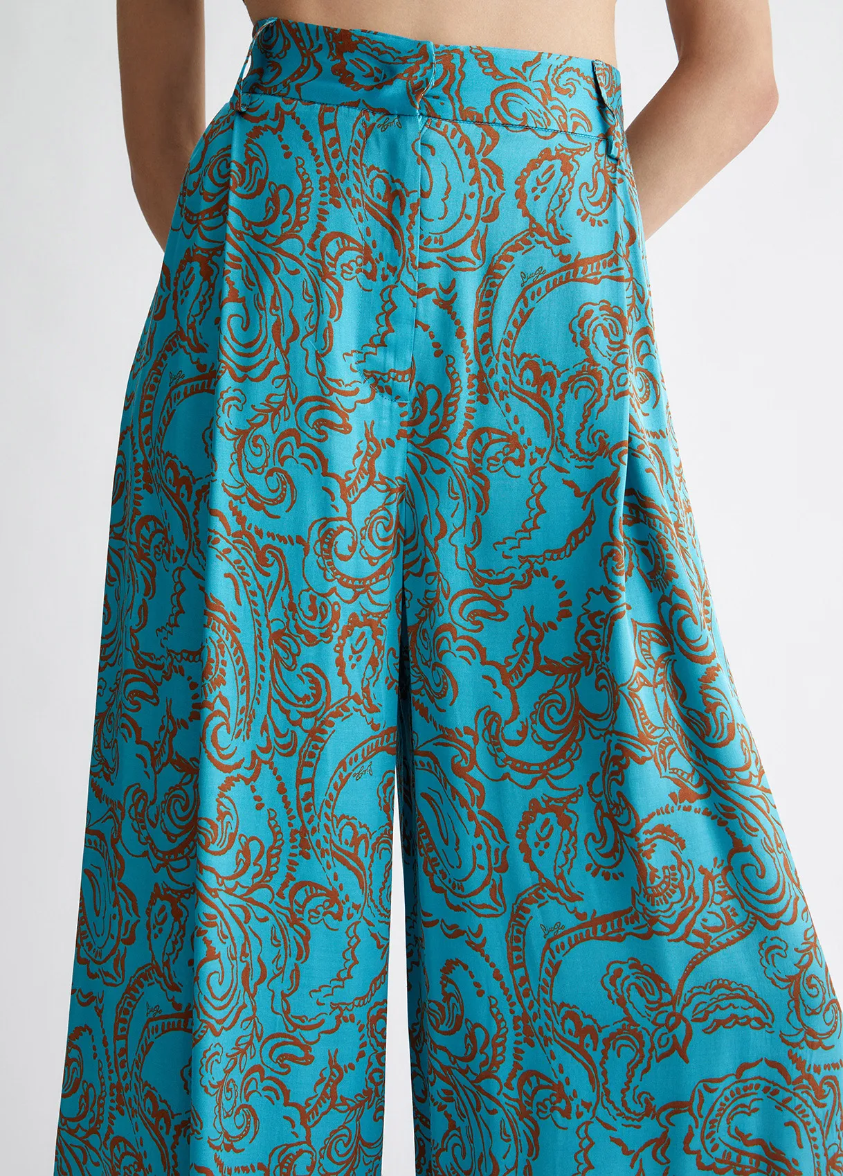 Pantaloni con stampa paisley