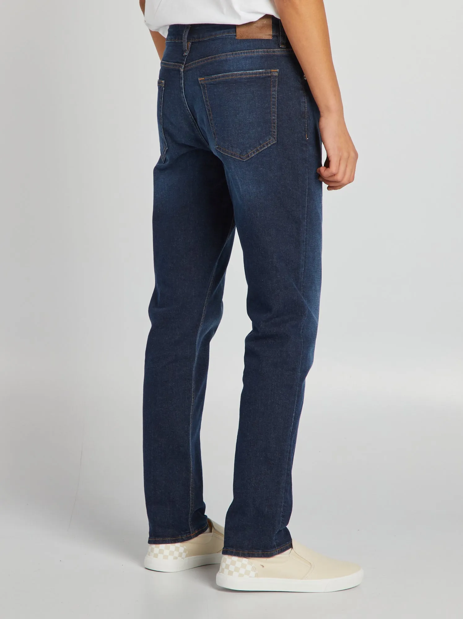 Pantaloni denim slim con 5 tasche - BLU