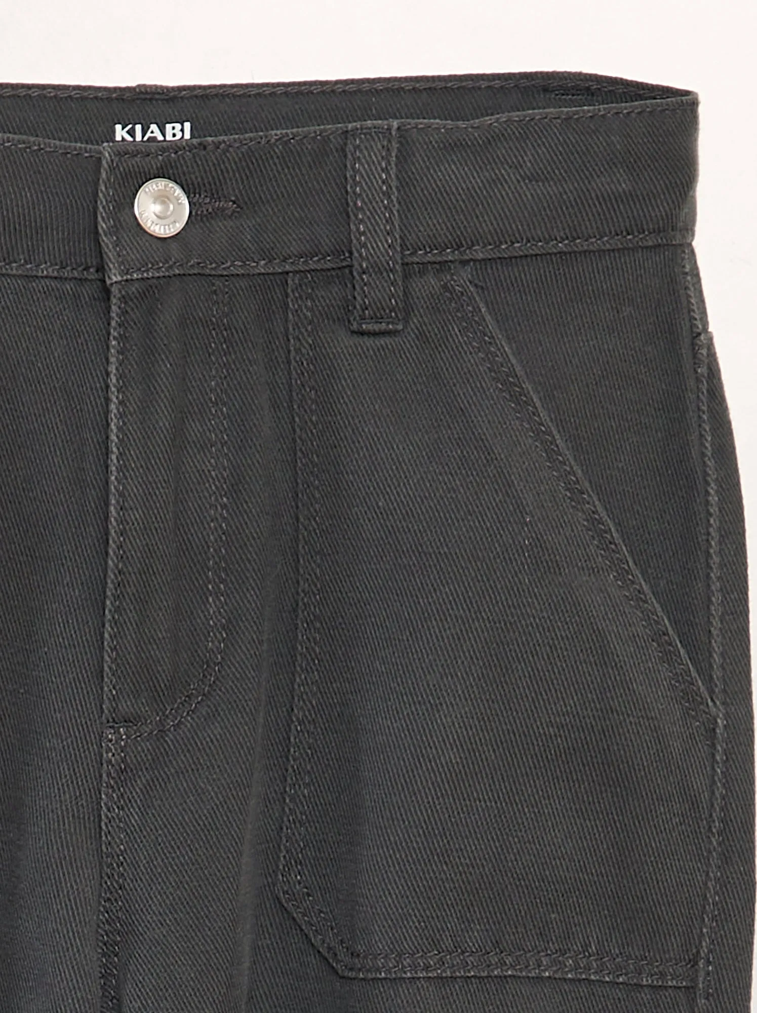 Pantaloni dritti con tasche sui lati - NERO