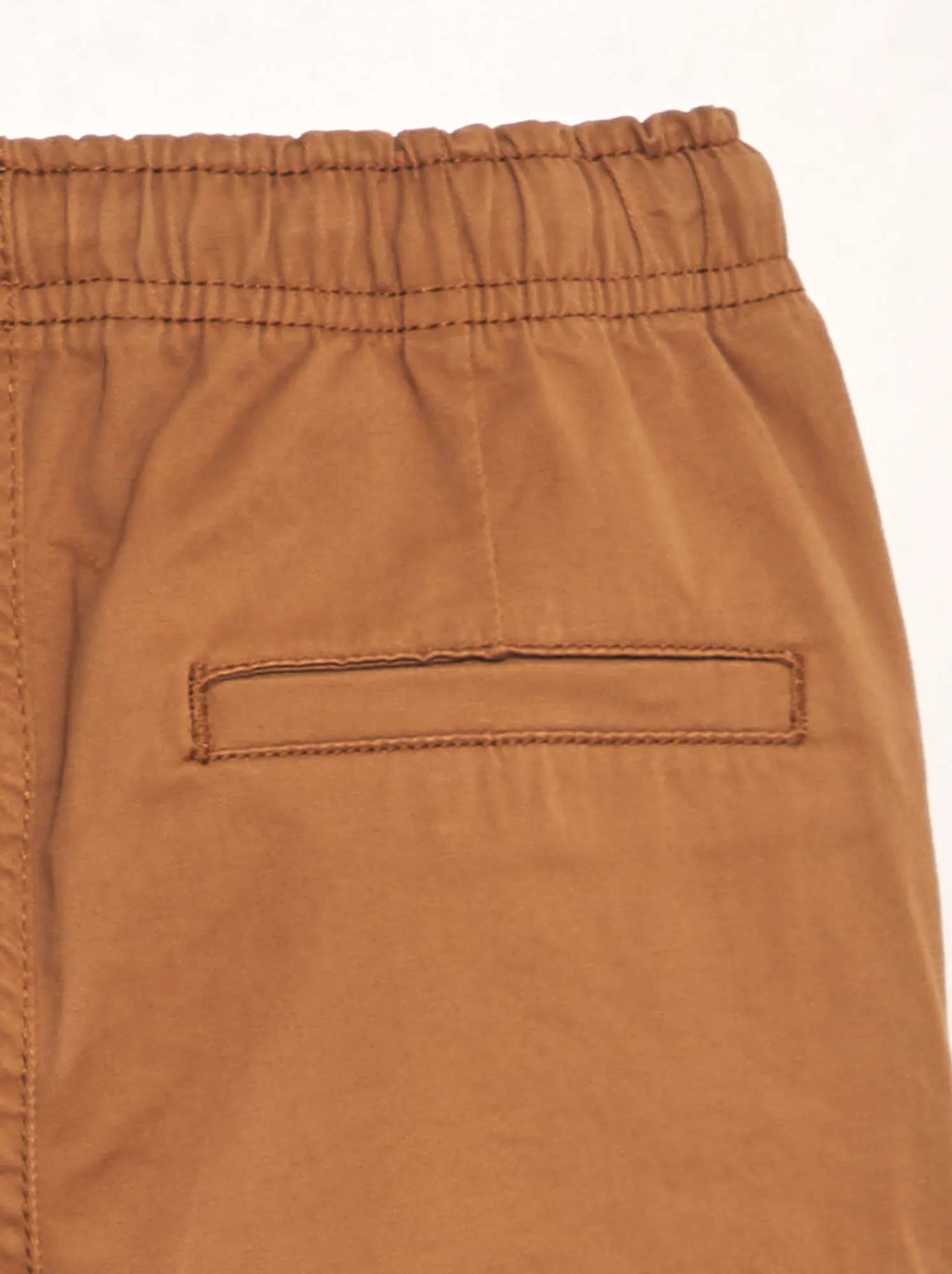 Pantaloni jogger con vita elasticizzata - MARRONE