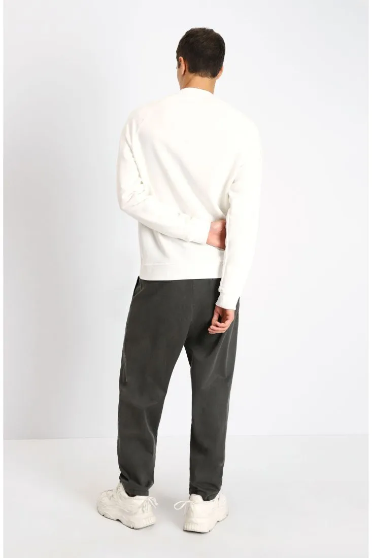 Pantaloni slim con pinces