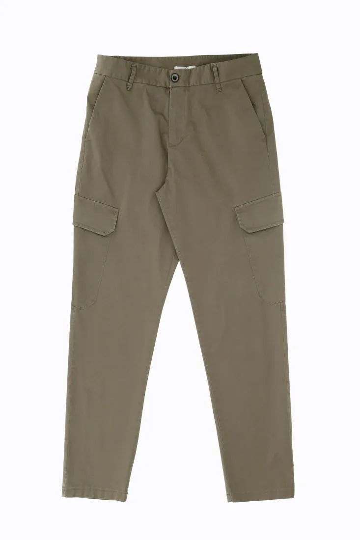 Pantaloni straight monocolour con tasche laterali applicate