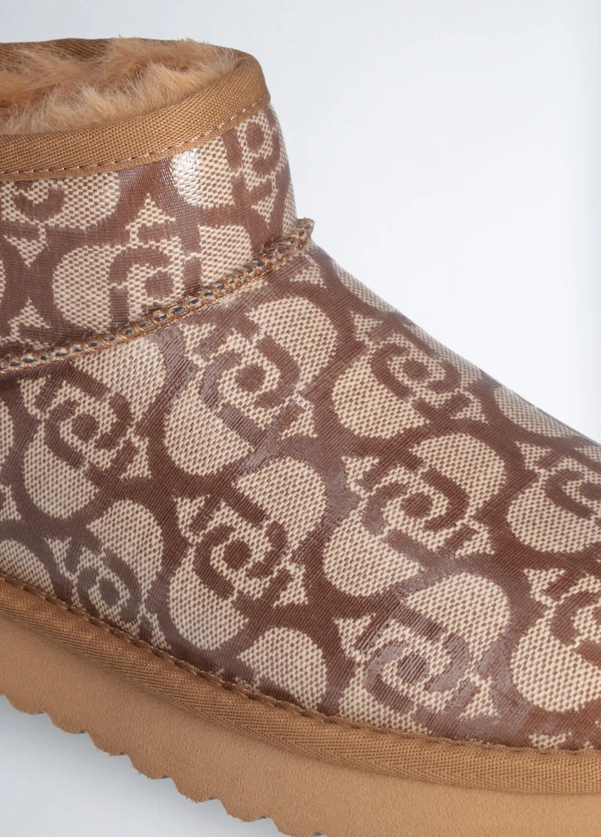 Stivaletti in glossy monogram