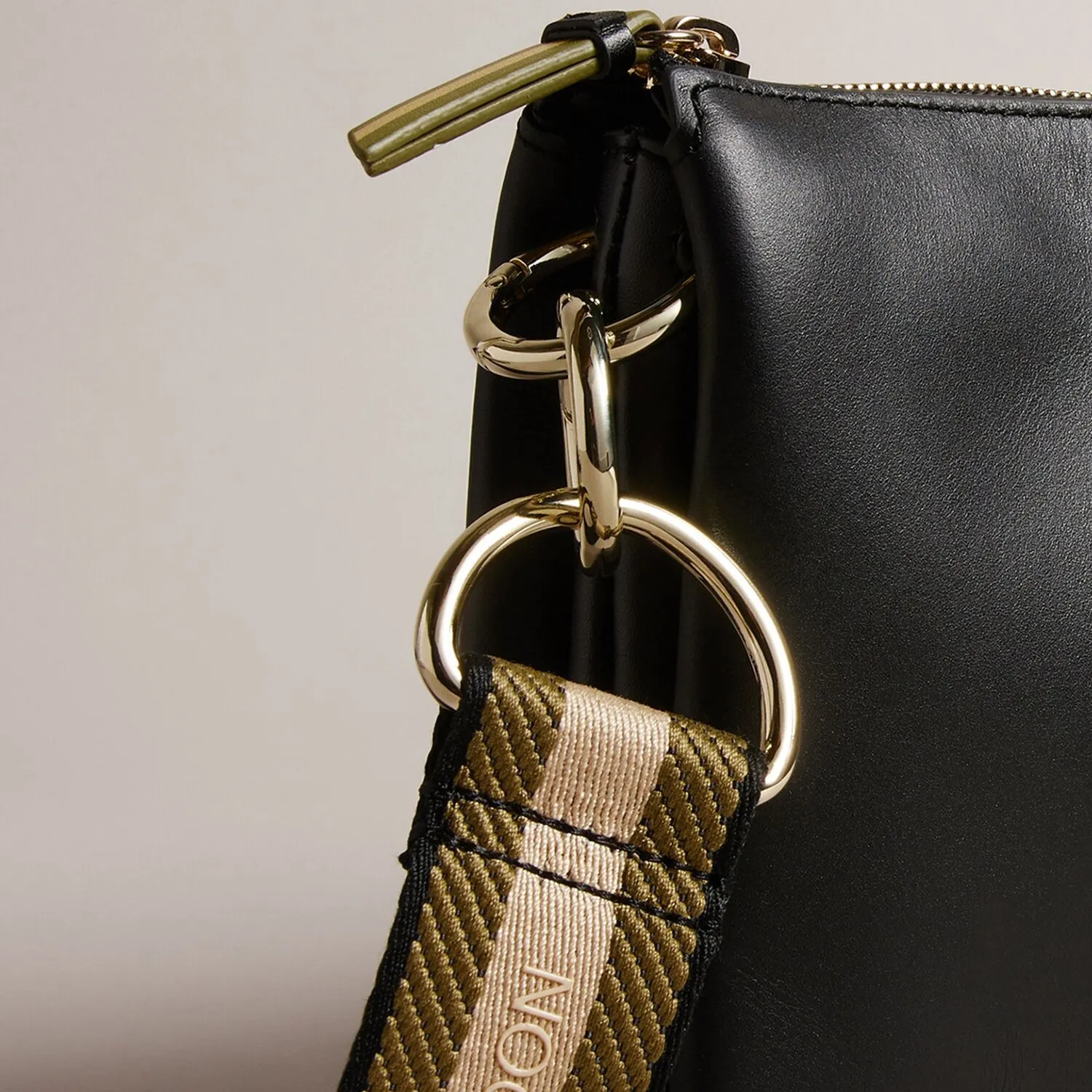 Ted Baker Darceyy Borsa a tracolla in pelle 24 cm