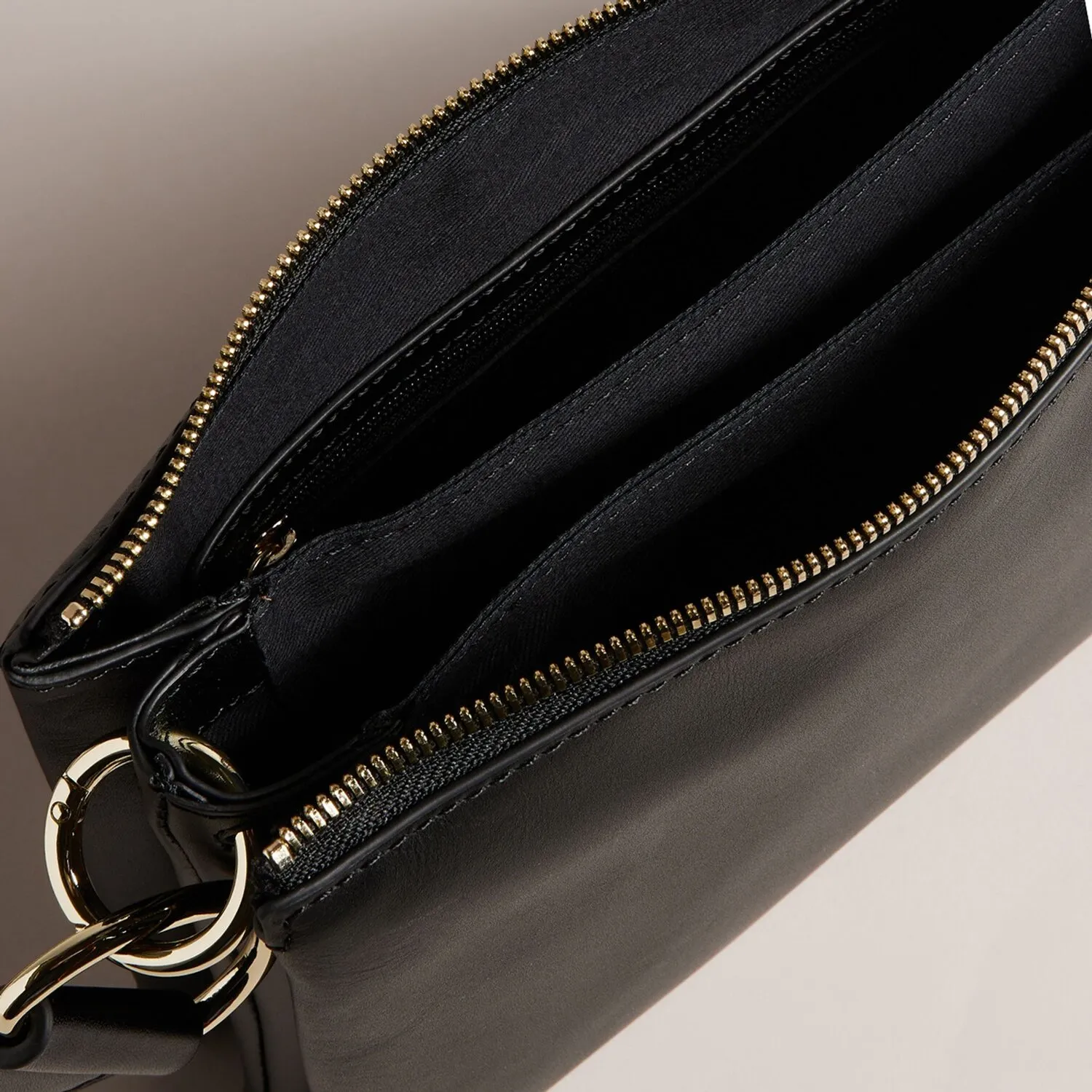 Ted Baker Darceyy Borsa a tracolla in pelle 24 cm