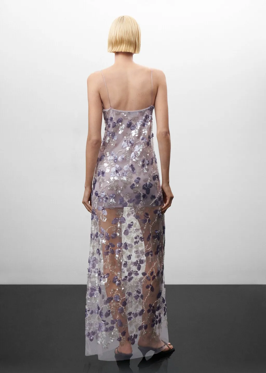 Vestito ricamato paillettes