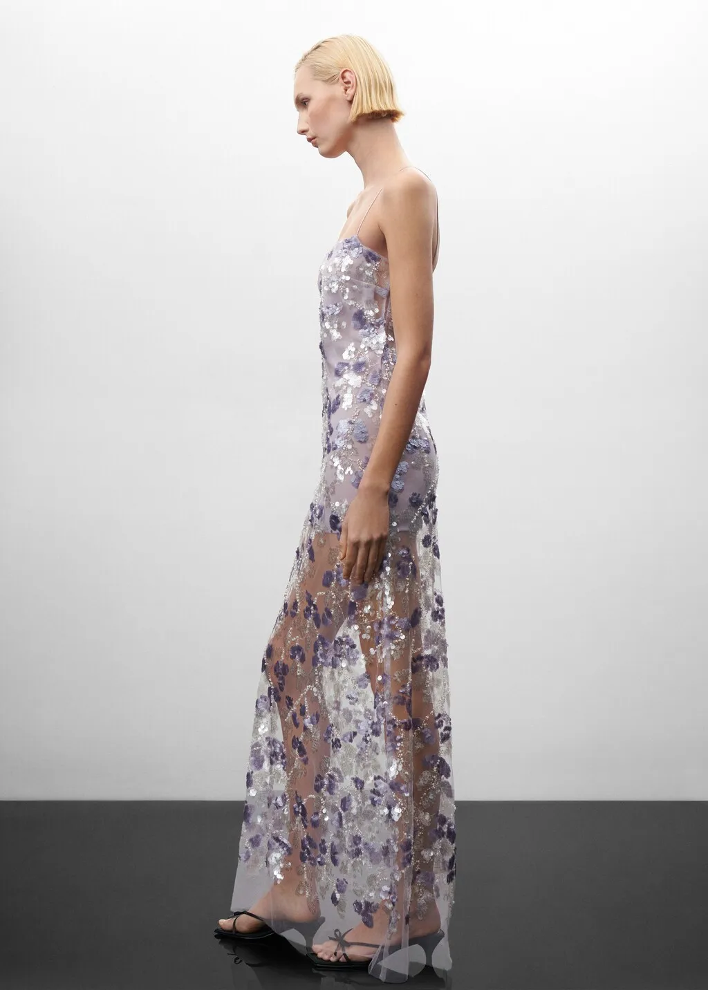 Vestito ricamato paillettes