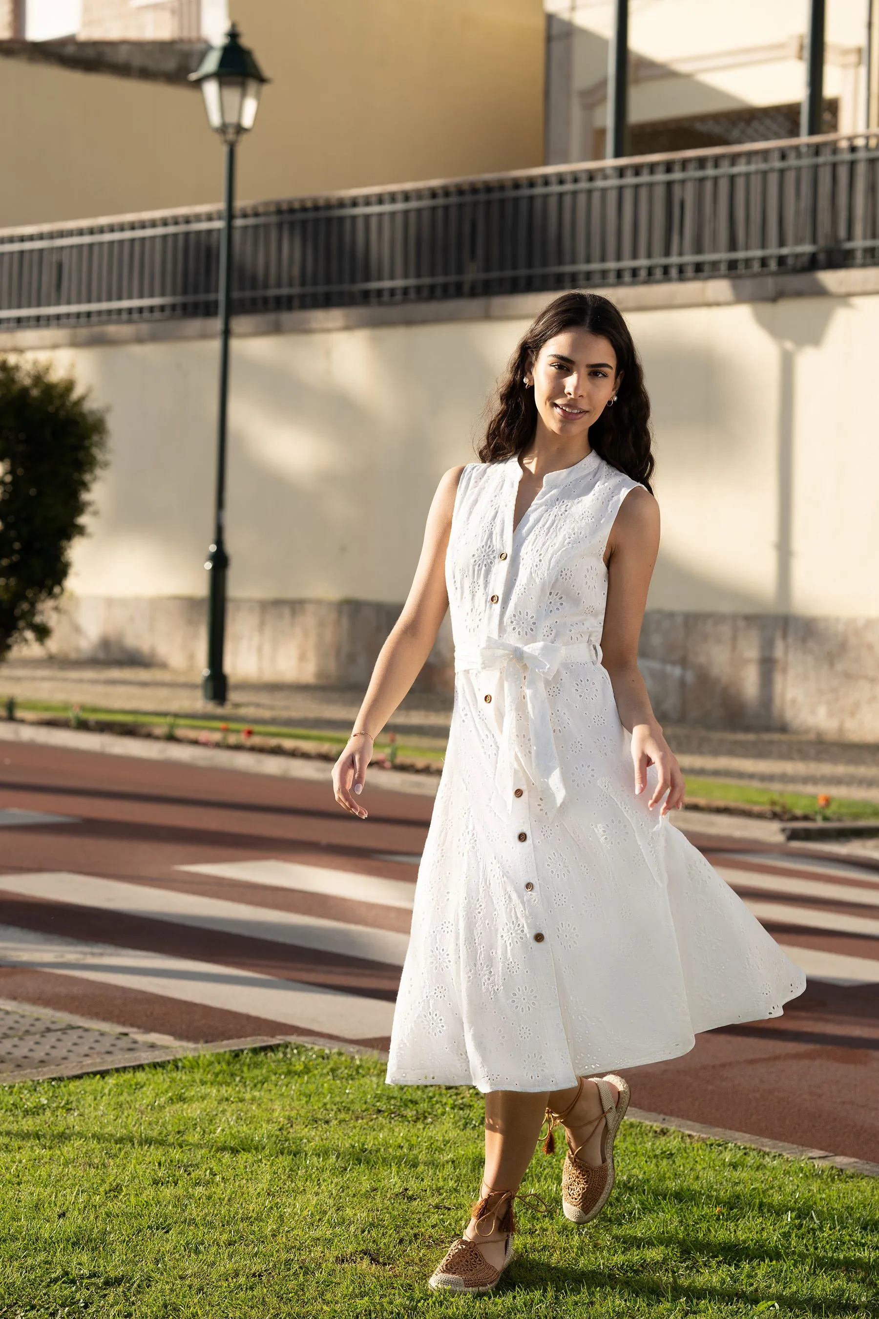Yumi - Abito chemisier in cotone con pizzo sangallo e fiori